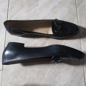 Salvatore Ferragamo Boutique Bow Front Flat Pumps sz 10 A Navy Blue Leather